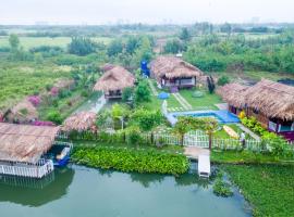 The River Home, hotel in Nhơn Trạch