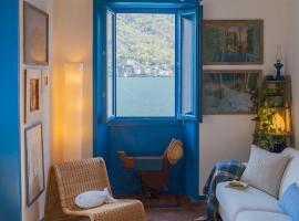 Deriva Apartment on Careno's Beach by Rent All Como: Nesso'da bir daire