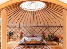 Luxury yurt glamping at Littlegrove, glamping ad Adventure Bay