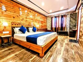 SH LAKE VIEW, hotel u gradu 'Nainital'