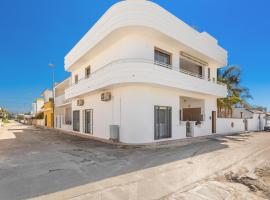 Mare del Salento Residence by BarbarHouse, hotel in Torre Lapillo