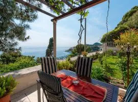 Dubrovnik Seaview apartment 10 min to the Old Town
