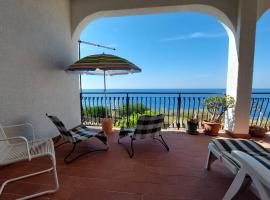 Corallo Blu Appartamento sul mare: Riaci Capo şehrinde bir kiralık tatil yeri