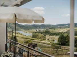 Haus Liane - Weingut Henrichs-Roth, parkimisega hotell sihtkohas Reil