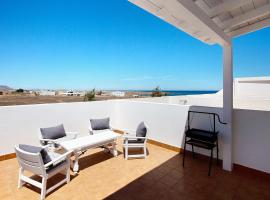 Tranquilidad en la playa, hotel na may parking sa Puerto de las Lajas