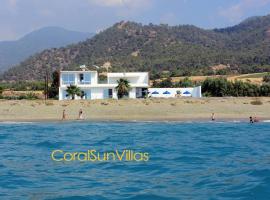 Blue - Beach Front Spectacular Villa Sleeps 10, hotel en Argaka