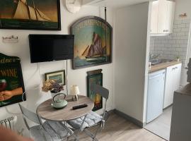 Studette tiny house de l église 12 m2 – hotel w mieście Ault