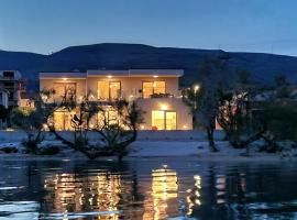 Infinity Residence, hotel di Trogir