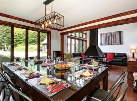 Chalets Alpins- 10 Chemin des Montagnards, hotel v destinaci Stoneham