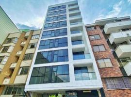 precioso apartamento en el norte de armenia contiguo a SAO, hotel in Armenia