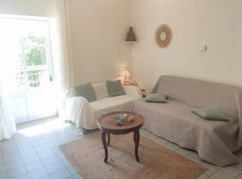 T3 avec sa terrasse au cœur du village médiéval