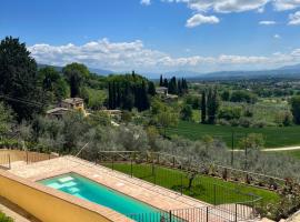 B&B Cantico Delle Creature, hotell med pool i Assisi