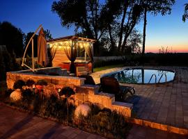 Black Horse, hotel em Paslek