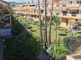 Viesnīca APARTAMENTO CASARES PLAYA pilsētā Sanluisa de Sabiniljasa