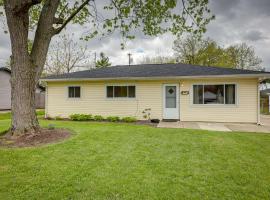 Well-Equipped Dayton Home 5 Mi to University!, holiday rental in Dayton