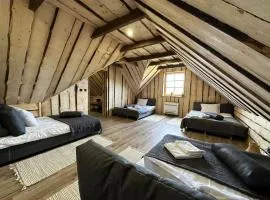 Loft Na Stodole z jaskinią SPA - Osada Jaworzyny