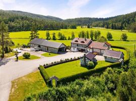 Huset Alcamaro, Unterkunft in Haugland