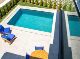 Lovely Villa with Private Pool in Alacati Cesme