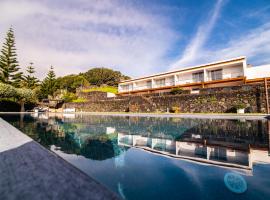 ANC Resort, hotell i Caloura