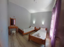 Dora's apartments, cheap hotel in Kavos