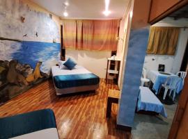 Cozy Hosting Galapagos, hotel en Puerto Ayora