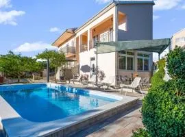 House Jakov
