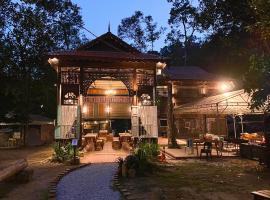 Tingkat Valley, luxury tent in Ipoh