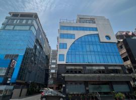 Hotel O2 Oxygen, hotel near Netaji Subhash Chandra Bose International Airport - CCU, Kolkata