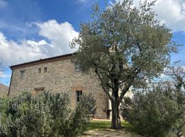 Borgo Cardaneto, hotel em Montone