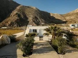 Thera cycladic house at Perissa , Santorini by MPS