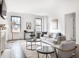 Midtown 2br w doorman wd nr Central Park NYC-1144