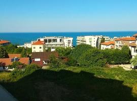 Прекрасный апартамент с видом на море и бассейном, smještaj uz plažu u gradu 'Byala'