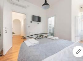 ES - Essential Solution & Emotion Stories (locazione turistica)