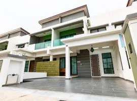 HyperTribe -Pangkor Holiday Home