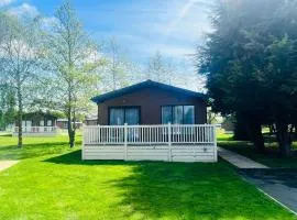 The Beak Lodge with Hot Tub