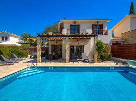 3 bedroom Villa Athina with private pool and golf views, Aphrodite Hills Resort, beach rental in Kouklia