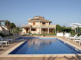 Villa President Cosmos – hotel w Playa de Muro