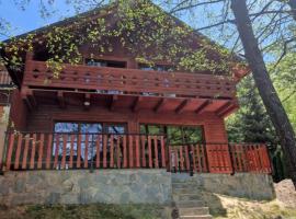 Hakuna Matata Lake House, hotel in Jajce