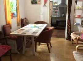Casa Luca, жилье для отдыха в городе Маро