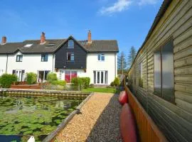 20 Trail Quay Cottages
