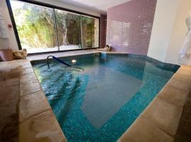 Le Clos Violette et Le 11 D'Agla&eacute; - H&ocirc;tel de Charme Design de Luxe