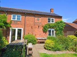 2 Northend Cottages, hotel in Lessingham