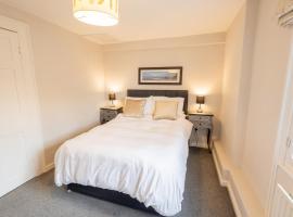 Bridge Street Views, self catering accommodation in Chester