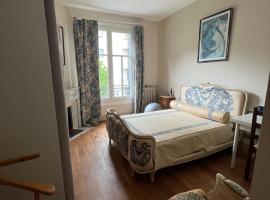 HYPER CENTRE, logement climatisé avec PARKING SECURISE, hôtel à Clermont-Ferrand