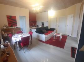 RavissantT2 indépendant 4 p/ 3 lits park et patio, hotel barato en Saint-Sever