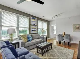 2BR Airy Getaway Near Downtown Pool Gym