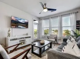 2BR Southtown Apartment FreeParking Wifi Pool Gym