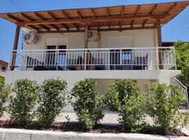 Elina House and Garden, hotel u Nikiti