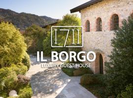 Il Borgo - 1711 Luxury Guest House: Arlate'de bir otel