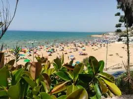 Casa Fla.Gi. - tra mare e barocco.
